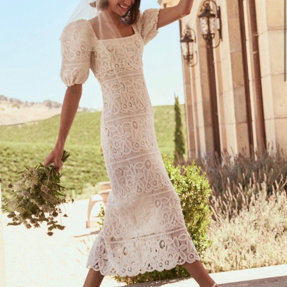 Beautiful embroidered SAYLOR Keaton dress from Anthropologie size s